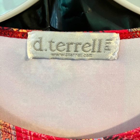 Multi Color Top by D Terrell Ltd - Picture 2 of 4